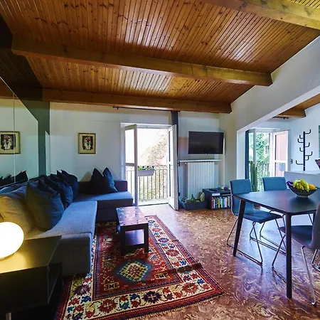 Tra I Tetti E Il Cielo Apartment