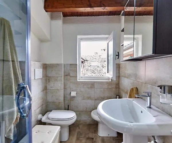 Tra I Tetti E Il Cielo Appartement *