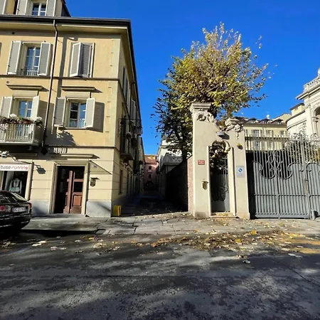 Tra I Tetti E Il Cielo Apartamento